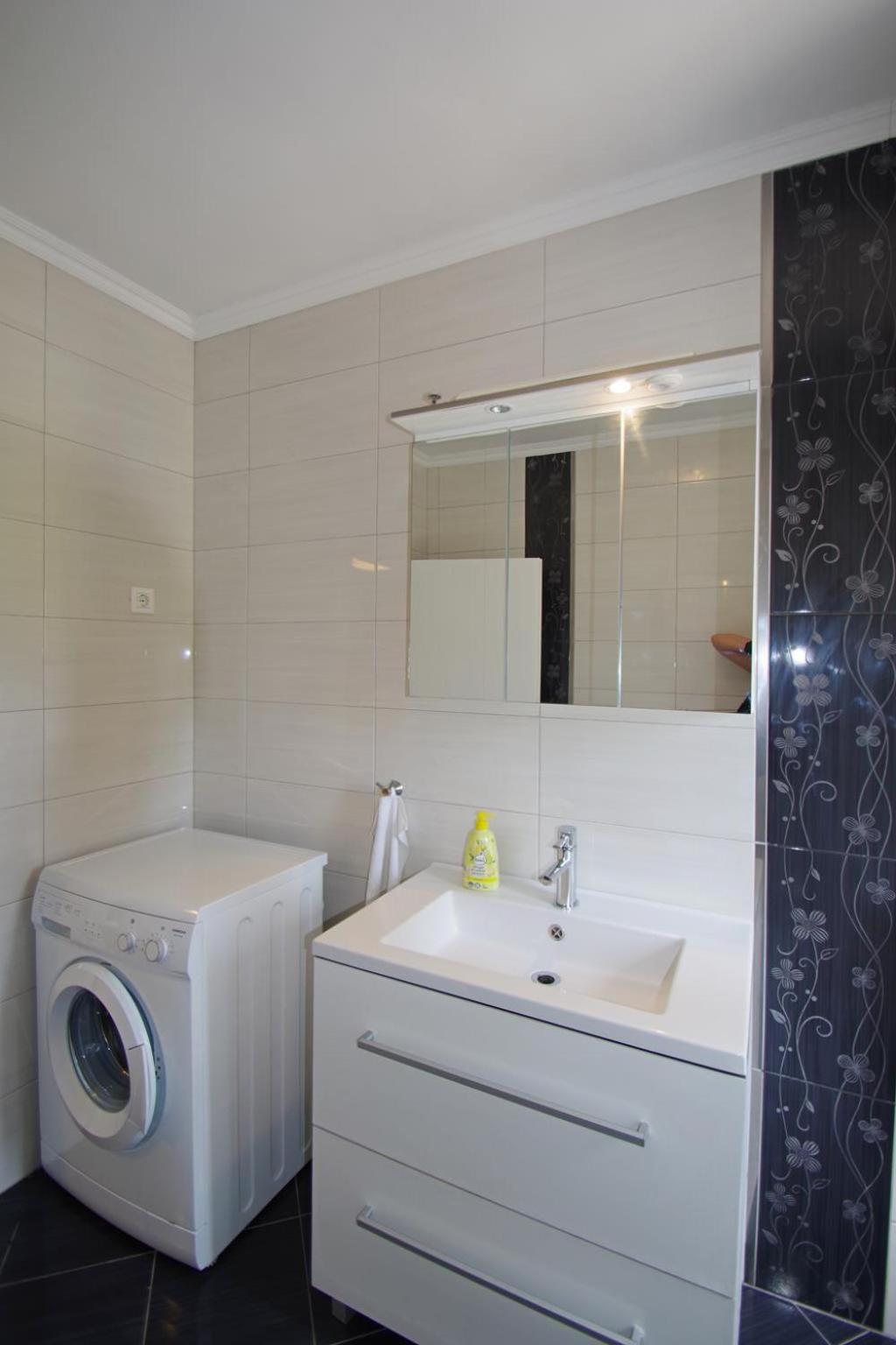 Apartments Nikolina Rakalj Bagian luar foto