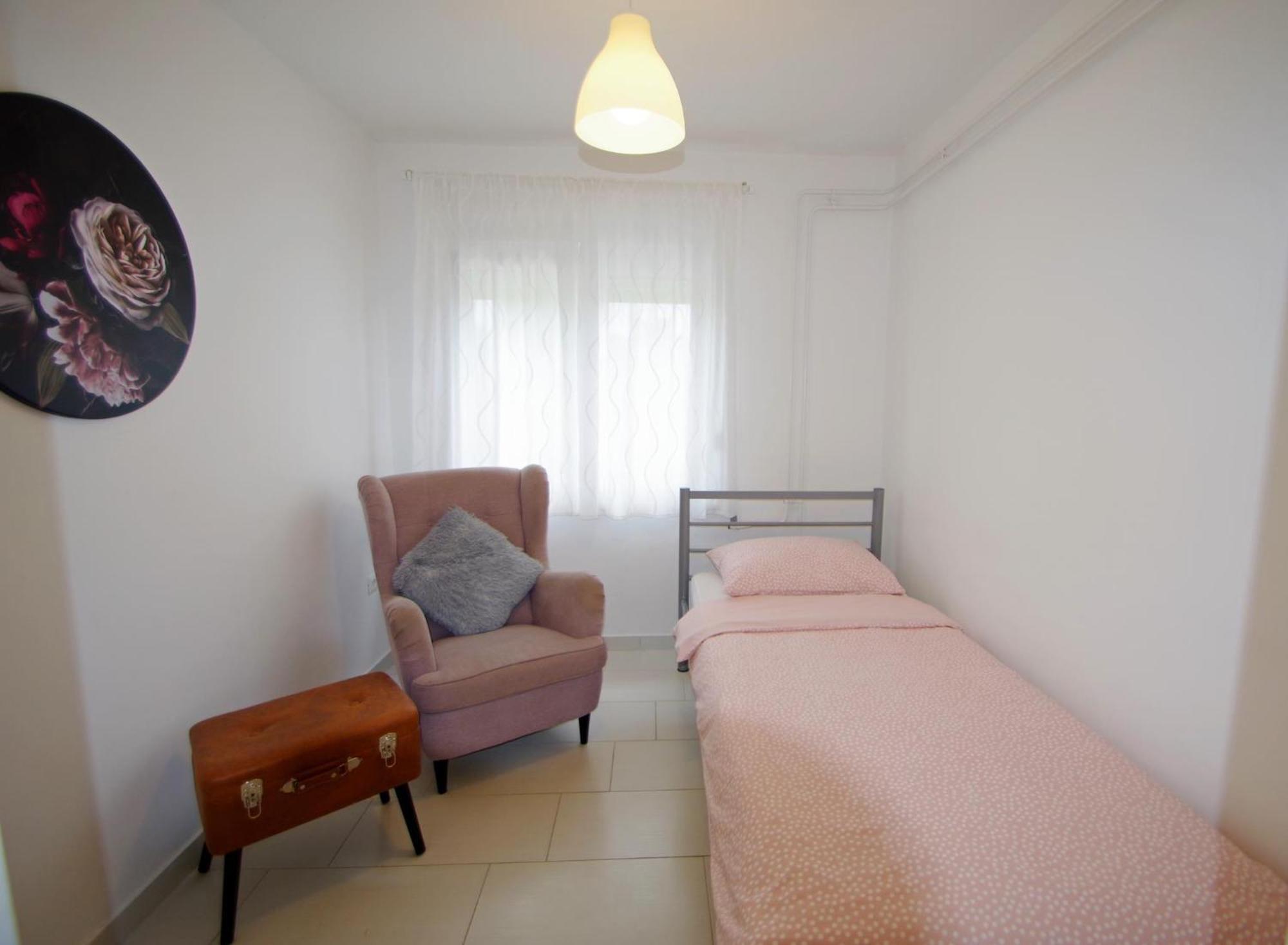 Apartments Nikolina Rakalj Bagian luar foto